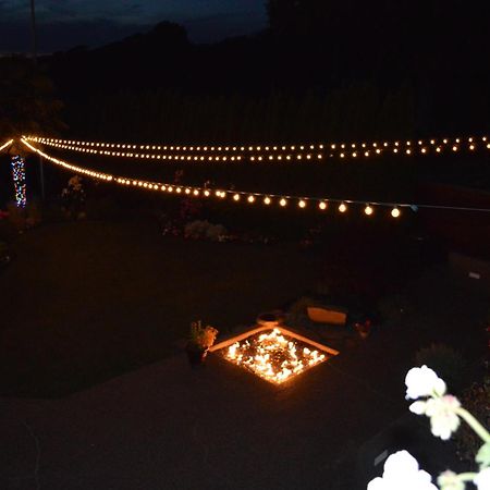 1-Bedroom Seaview Guesthouse On Seattle Luxury Estate With Views Of Olympic Mountains المظهر الخارجي الصورة