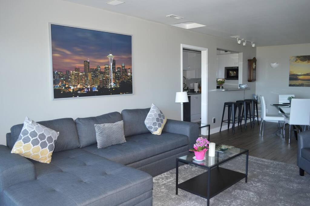 1-Bedroom Seaview Guesthouse On Seattle Luxury Estate With Views Of Olympic Mountains المظهر الخارجي الصورة