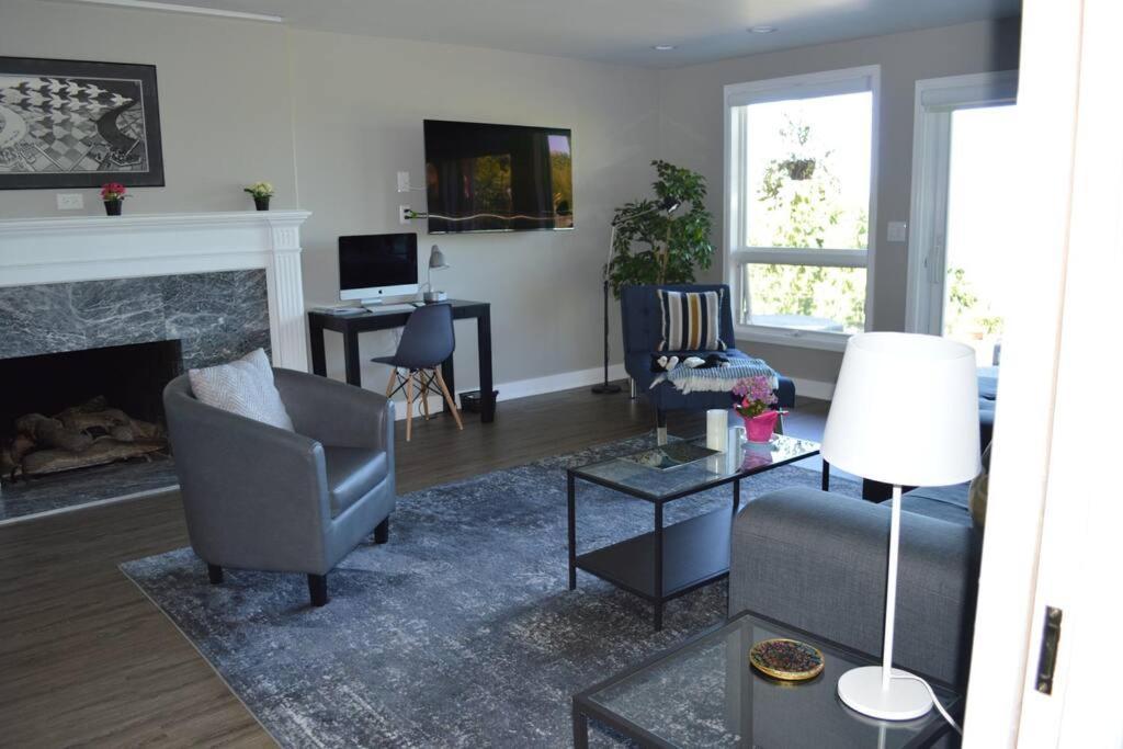 1-Bedroom Seaview Guesthouse On Seattle Luxury Estate With Views Of Olympic Mountains المظهر الخارجي الصورة