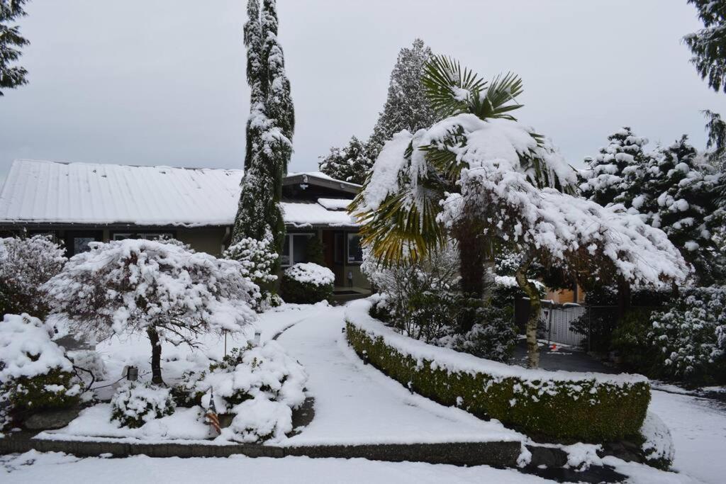 1-Bedroom Seaview Guesthouse On Seattle Luxury Estate With Views Of Olympic Mountains المظهر الخارجي الصورة