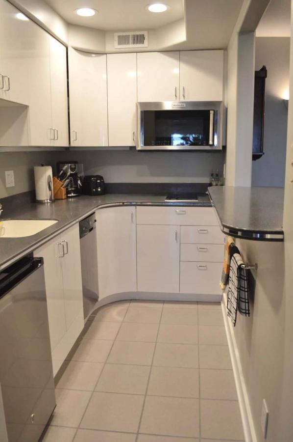 1-Bedroom Seaview Guesthouse On Seattle Luxury Estate With Views Of Olympic Mountains المظهر الخارجي الصورة
